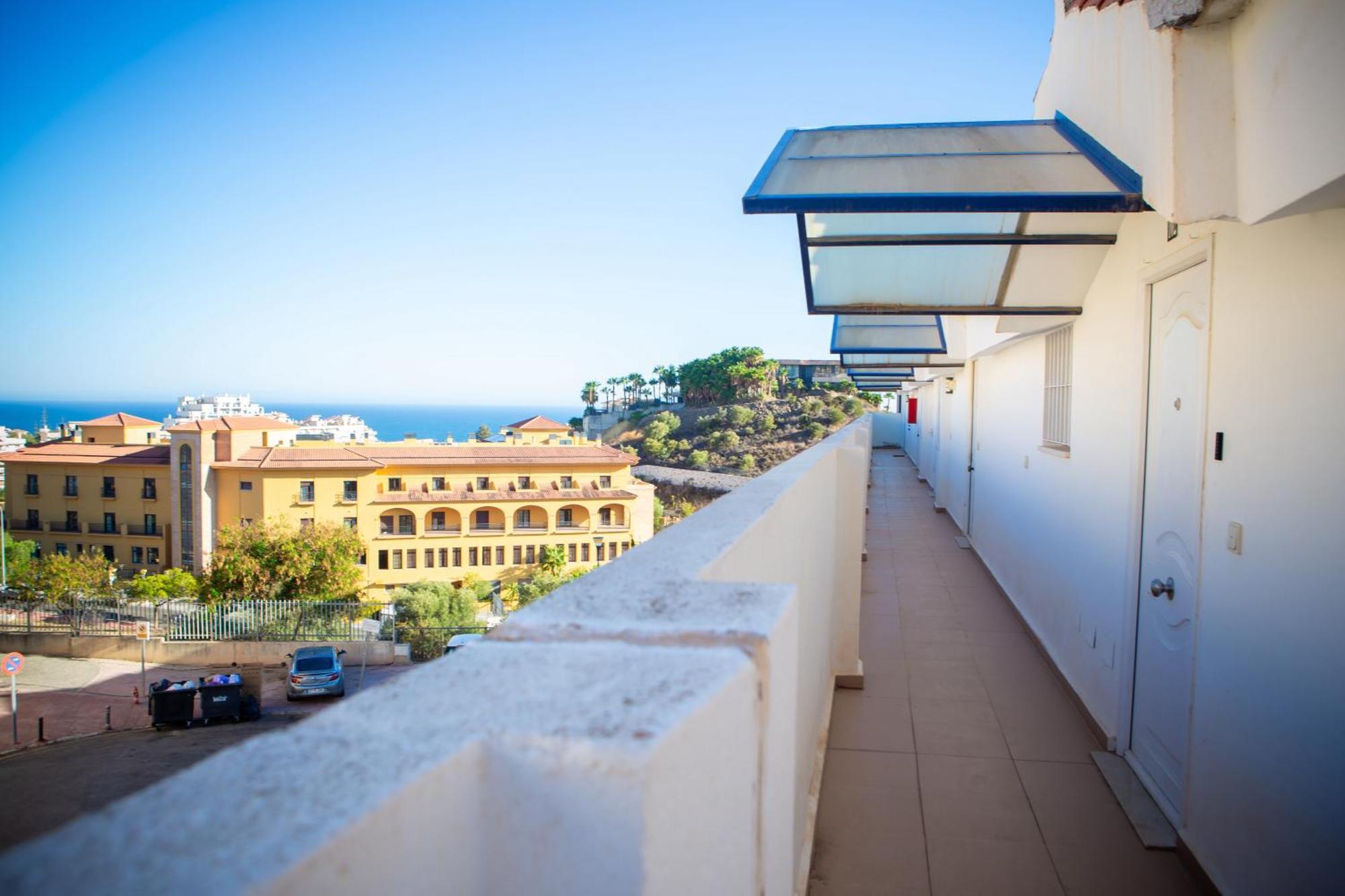 Benalhome - Tu Hogar Con Terraza Y Ducha Exterior Benalmádena Exterior foto
