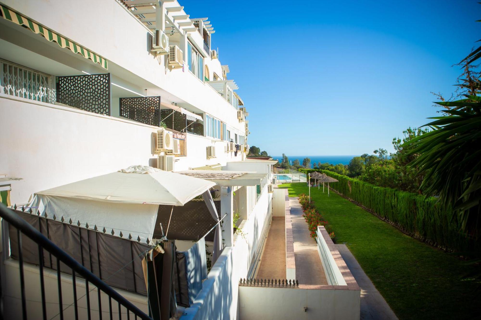 Benalhome - Tu Hogar Con Terraza Y Ducha Exterior Benalmádena Exterior foto